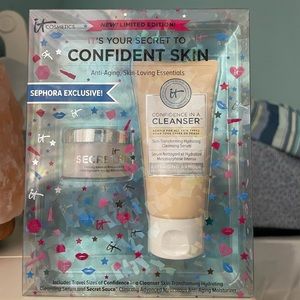 BRAND NEW IT COSMETICS BUNDLE